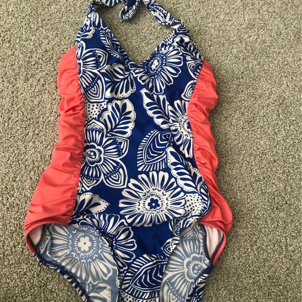 Halter 1 piece swim - Picture 5 of 6